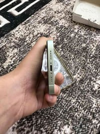 ايفون 12 • ١٢٨ • شاشه مكسوره