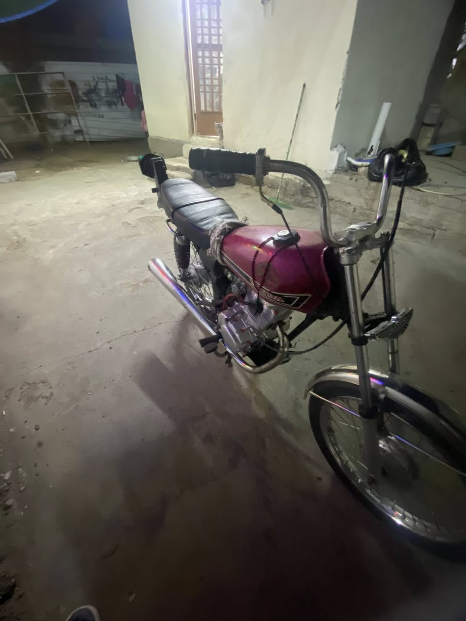 ياالله سلام عليكم دراجه أيراني نامه شلامجه شادي مديل واحد وعشرين وتعمي ألفين وخمسه وعشرين الي يحب يتصل علا هاذ الرقم ***********
