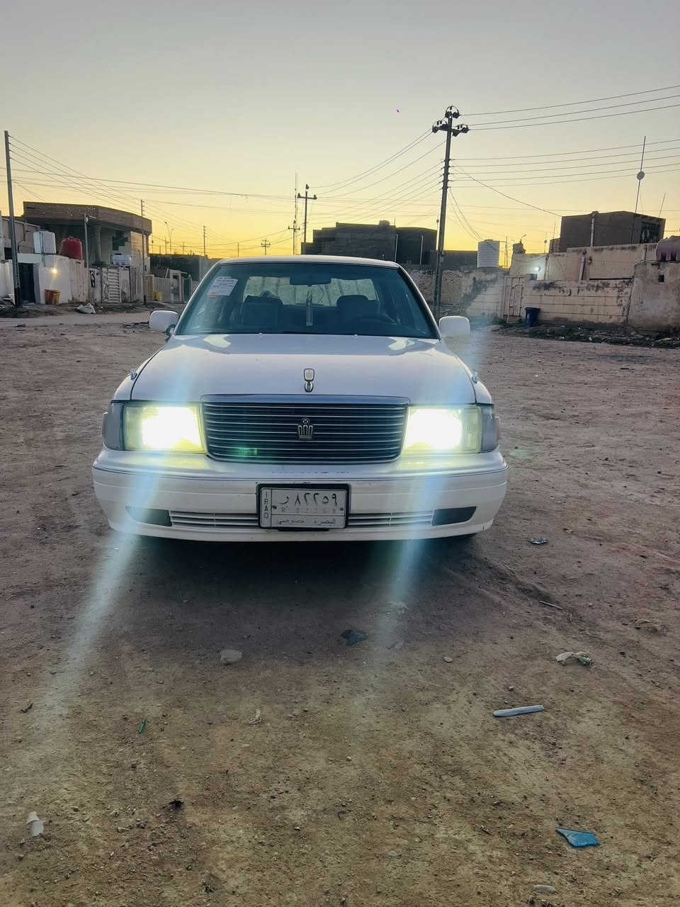 سلام عليكم سياره راس ثور للبيع موديل ١٩٩٨ سياره جديده مصبوغه عام وضربه بيه بالجاملغ الكدام خفيفه جهه اليمنه سياره جديده وجاهزه رقم بصره الماني سنويه منتهيه تخم تاير حداديه جديده كهربائيات شغاله لايت زنون يسره بلاد مكفوله من الكصه والنقل جثه محرك ٣٠٠٠ المرغوب سياره جاهزه سعر ٧٠ وبيه مجال مكان ناصريه الغراف رقم شراي يتصل***********
