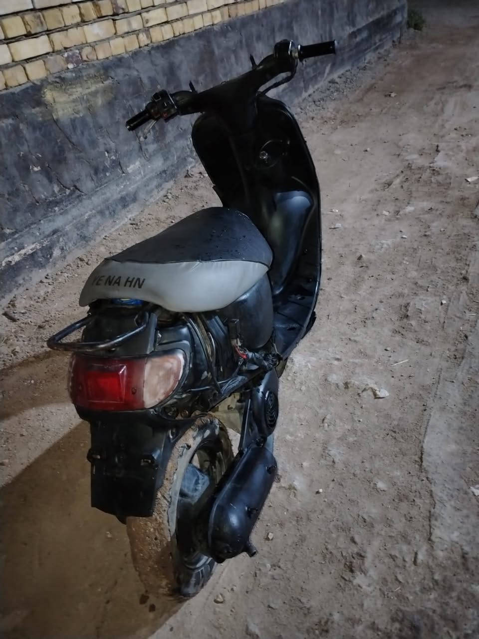 دراجه للبيع منغولي ٦٠ 
الدراجه حلوه ونضيفه وقويه 
اشرطلك فحص محرك و شاصي .تخم تاير جديد.الدراجه كلشي بيه جديد 
الدراجه رايده ١٢٠ ويه مجال 
مكاني ناصريه منطقت السفينه 
للاستفسار على الرقم . *********** . واتساب .
