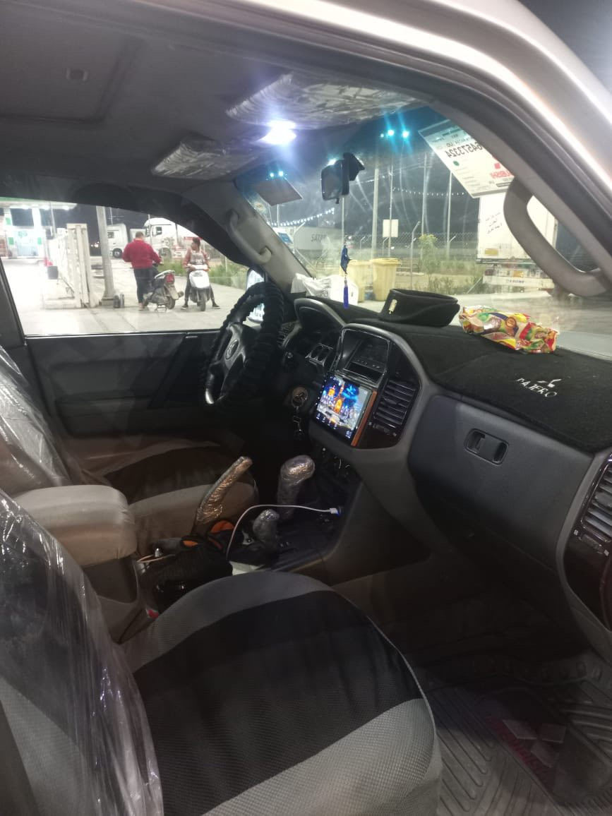 السلام عليكم للبيع باجيرو موديل 20002 السياره ابلاديه عده بارد بل جملغ الكدام السياره كلش نضيفه السعر 90 وبيها مجال ***********
