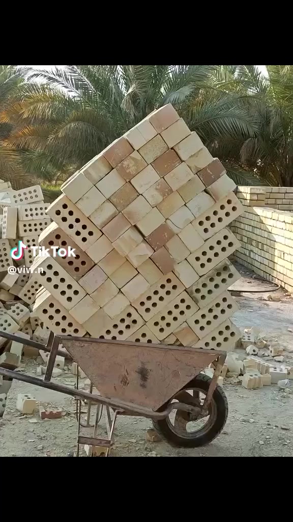 سلام عليكم ونج تصعيد كافت المواد قلع شتاكر زميج تصعيد 
طابوك بلوك سبنت رمل فرمستون مرمر  جص من اول 20 طابق *********** سعار مناسبه وتساب متوفر بغداد***********
