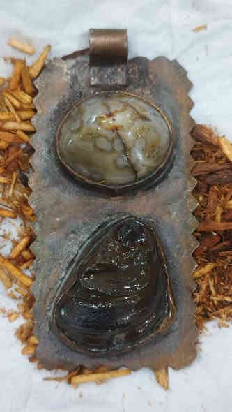 كلاده هبهاب وسليماني شغل يهودي احبتي منكوله ومجربه للمحبه والجذب وتسهيل لحاملها محبه بين الناس ايشكال تبدل للاستفسار *********** عمارة
