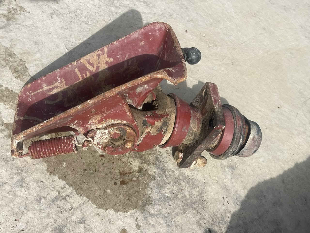 سلام عليكم جرار كرواتي ألبي اصلي للبيع
***********
