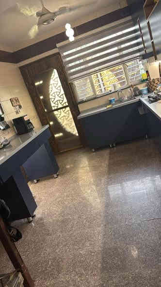 كاونتر Hdfللبيع السعر مليون و٩٠٠ مكاني العامريه ***********
