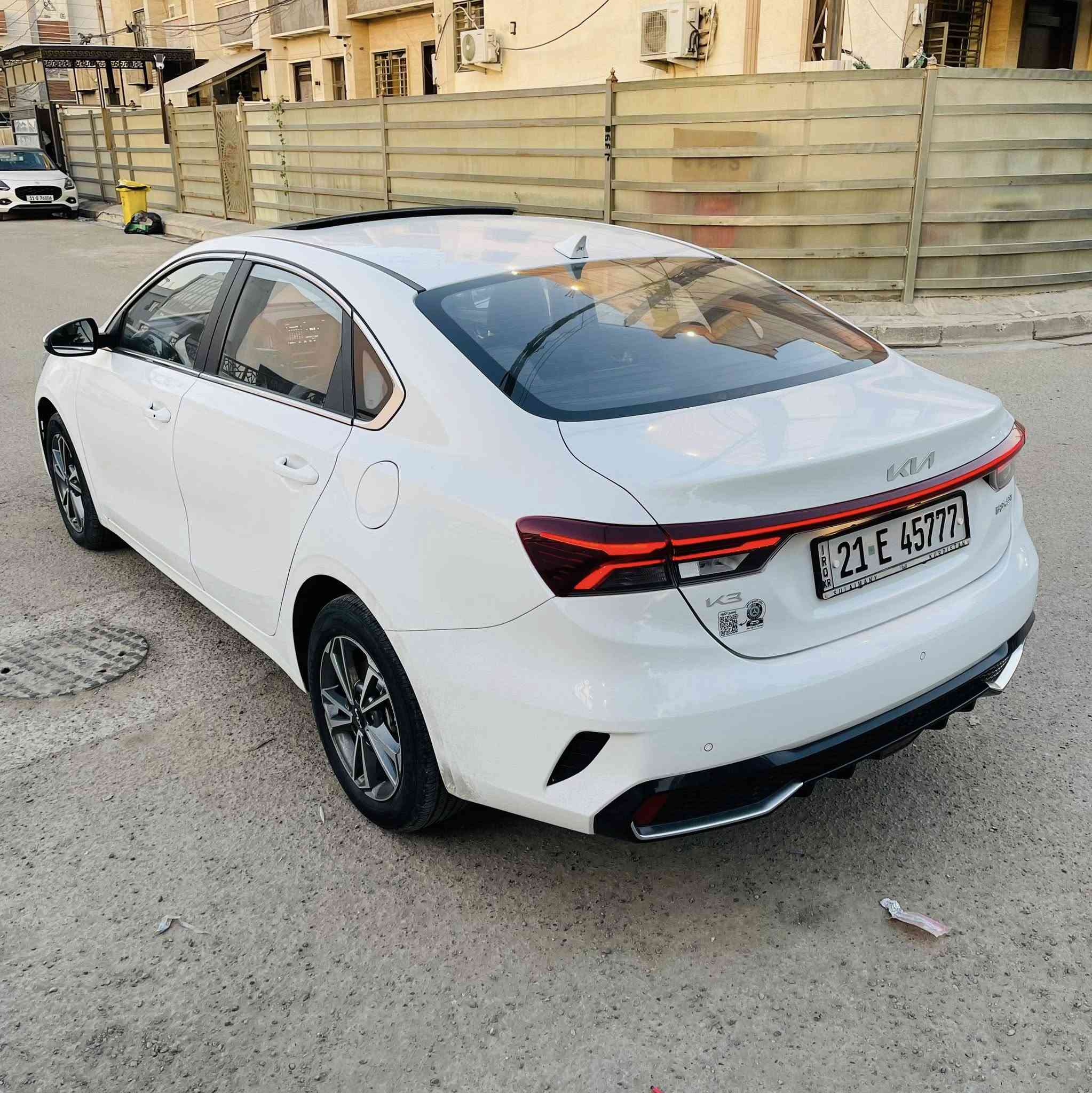 السلام عليكم
*********** السعر ((149)) مجال جدا بسيط
كيا K3 تجميع موديل 2024 ماشيه 19 فقط
السياره مكفوله من الشخط على وضع الشركه 
المواصفات فول الفول
بصمه ابواب وبصمه تشغيل 
محرك 1500 دبل نوزل 
رقم سليمانيه جديد.               
شاشه ديجتال          
لد امام خلفي نهاري
لايت زنون عالي ناصي                                         
كشنات جلد
هند بريك بصمه 
تبريد لمس شاشه 
اوتو هولد           
فتحه سقف                                             
حساس لايت 
حساس خلفي بلادي 
حساس أمامي بلادي 
كاميرا خلفيه بلادي 
نضام تشغيل الكامره
شاشه  كبيره اصلي ابل كار بلي 
نضام ترحيب مري شفط
نضام مود درايف إيكو وسبورت و عادي
تحكم ستيرن فول 
ويل كب كروم 
لد امامي نهاري
 شباك نيكل
مانع انزلاق
مانع انحدار  
ايرباكات عدد 6
للاستفسار  *********** مكاني بغداد الكرخ
