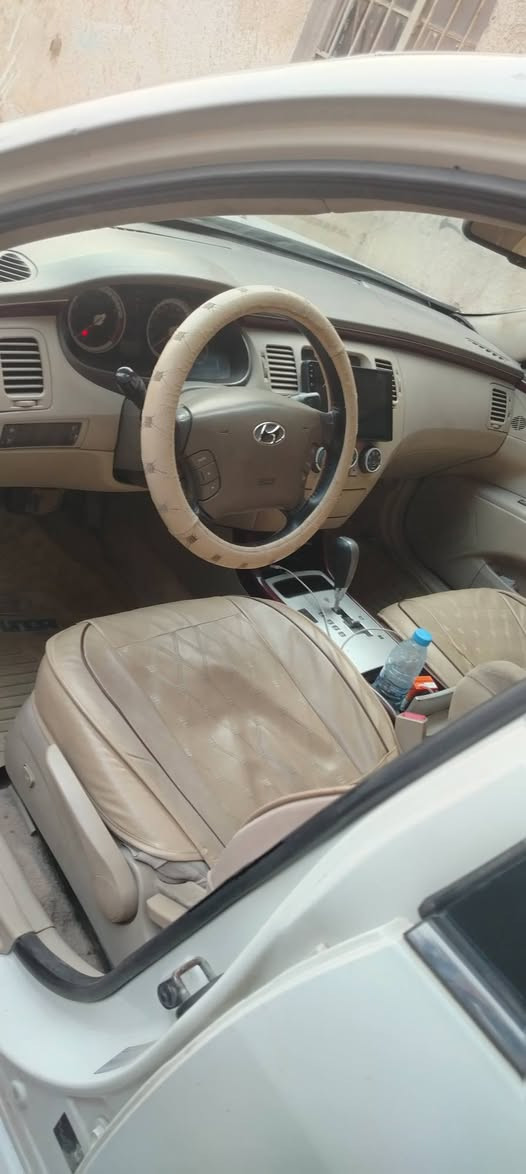 ازيرا 2008 فول مواصفات كير ومحرك وحداديه خير من الله خليجي بأسمي رقم بغداد مصبوغه حزام السعر 88 وبيهة مجال للاستفسار اكثر الاتصال على الرقم ***********
