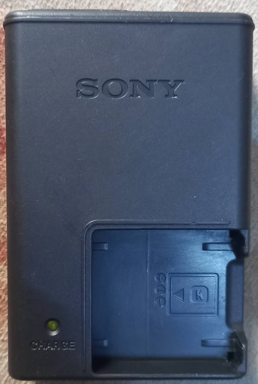 شلعه للبيع بي الشغال وبي فحم ابيع فحم
فيشه اكس بوكس اورجينال 
فيشه وتحويله اكس ٣٦٠
قاعدة شحن يدات بلي فور
يدة سيكا واير ليس
والباقي موضح بالصورة
٢٥ الف مع التوصيل


**إذا كنت صاحب هذا الإعلان وتريد حذفه لأي سبب، رجاءا أرسل رسالة إلى الدعم الفني**