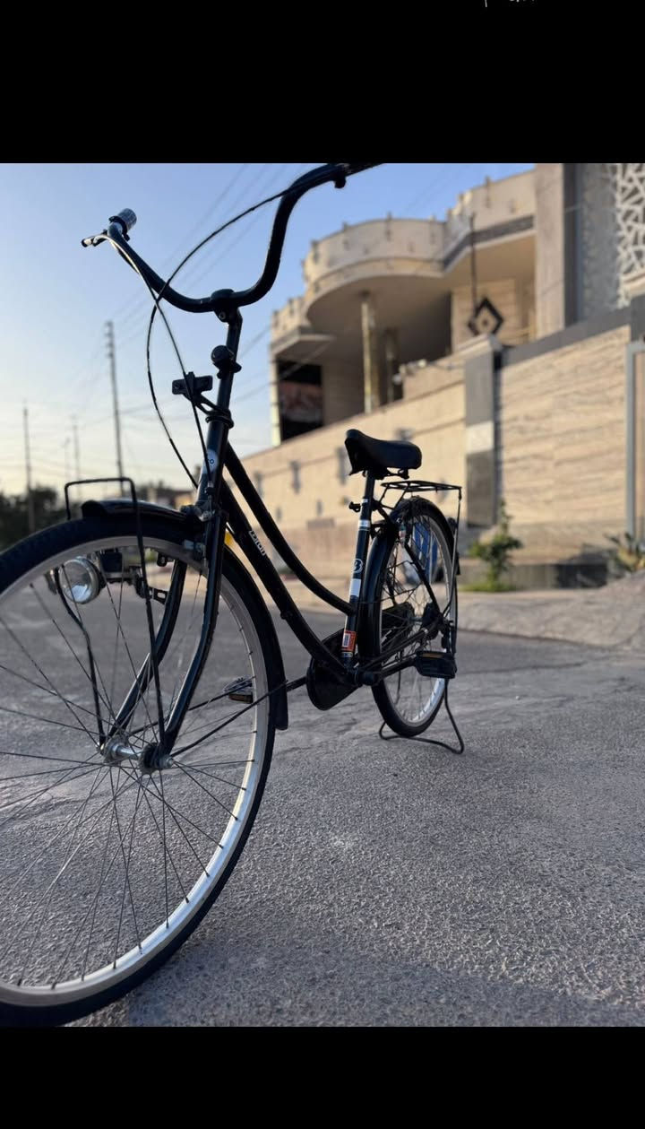 سلام عليكم بايسكل للبيع حجم 26 🌹
جديد جدآ  البايسكل كامل اي نقص ما بيه ♥️ وياله مختم كله مختم جديد لون اسود  السعر 110 وبيه مجال لشرايه المكان بغداد
قرب حي الجهاد رقم الهاتف***********
الي ما يعجبه المنشور خلي يعبره
    ما مبري الذمة الي يخرب
