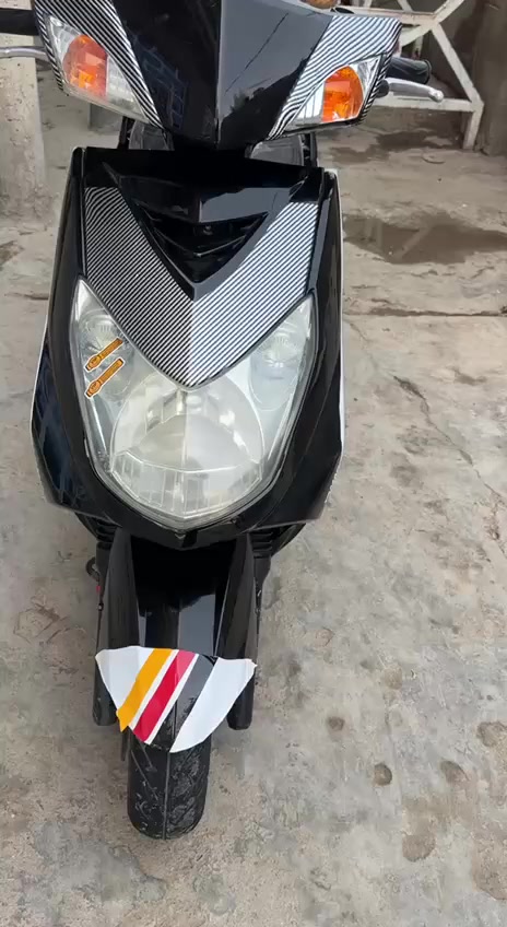 اللهم صل على محمد وآل محمد
#للبيع
#صار6_شهر_من_نازلة_رمبة

سكنس فحل 2008 

#كابريتر

#نظافتها خير من الله

1)محرك نضافته100%

2)ما ممدود اسبانة عليه جديد

3)دبلات خير من الله

4)تايرات جدد

5)كهربائيات شغالة 

6)لايت لونين اصفر وثلجي 

7)هندر شغال

جيب فيتر  وياك وكلبها

#السعر 900  وبيها مجال

#العنوان: ديالى خان بني سعد

***********
