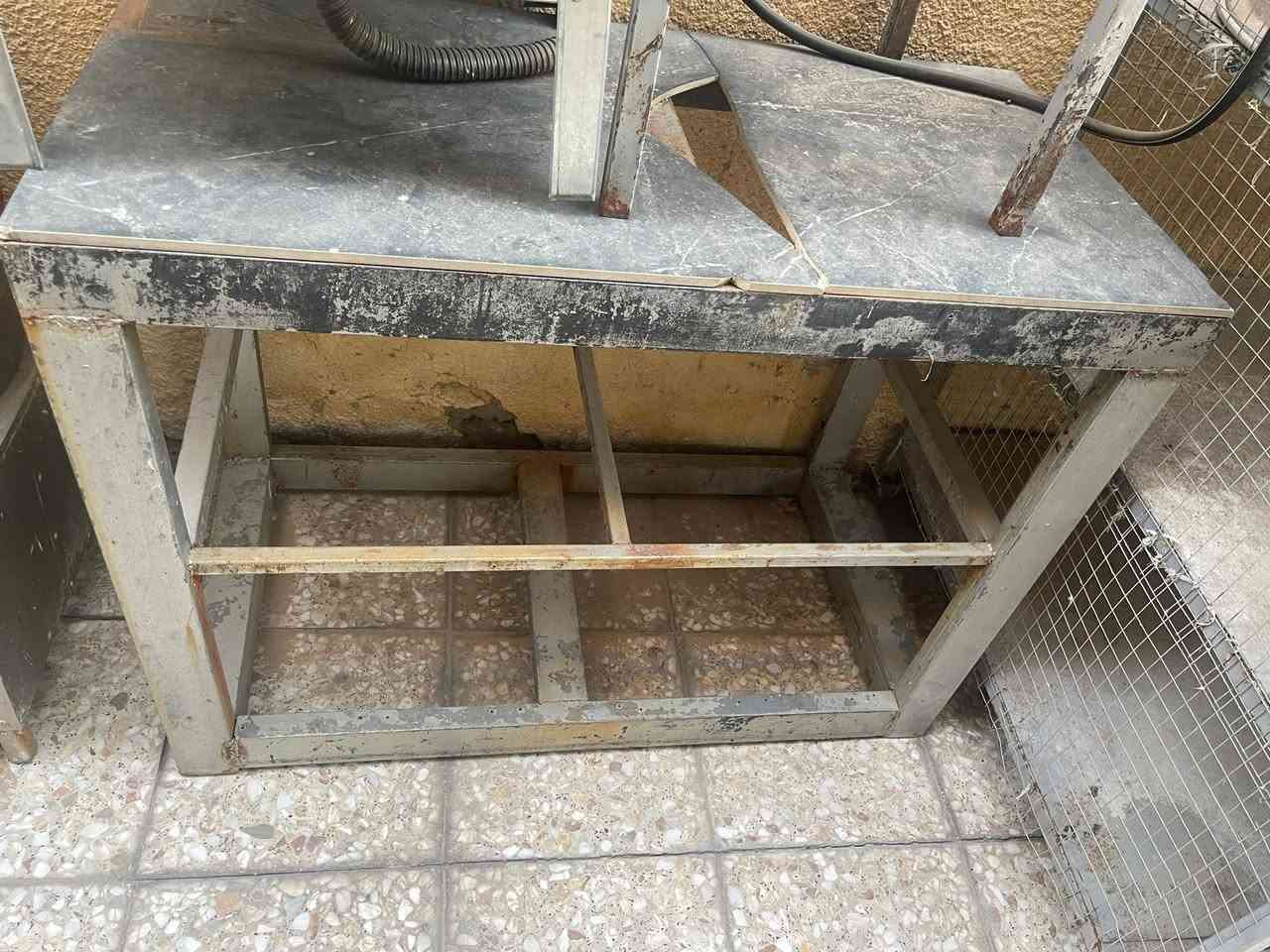 غراض مال محل دجاج للبيع
***********
