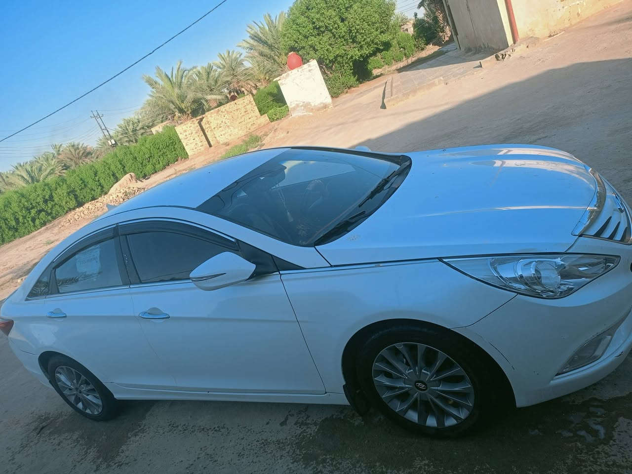 للبيع سوناته 2015 خليجي رقم اربيل دوولي تريد وكاله اوتحويل حادثها جهه اليمنه تبديل جاملغ وباب نفس الون اصلي وبيها جاملغ الخلفي صبغ
سياره جاهزه وحلو  محرك2400 والكير وتبريد شرط..داخل بيجي تبريد قطعتين ثلج
تخم تاير حداديه امامي وخلفي كامله السياره السعر  115$
***********..مكان سياره الحمزه الشرقي منطقه الطابو...
