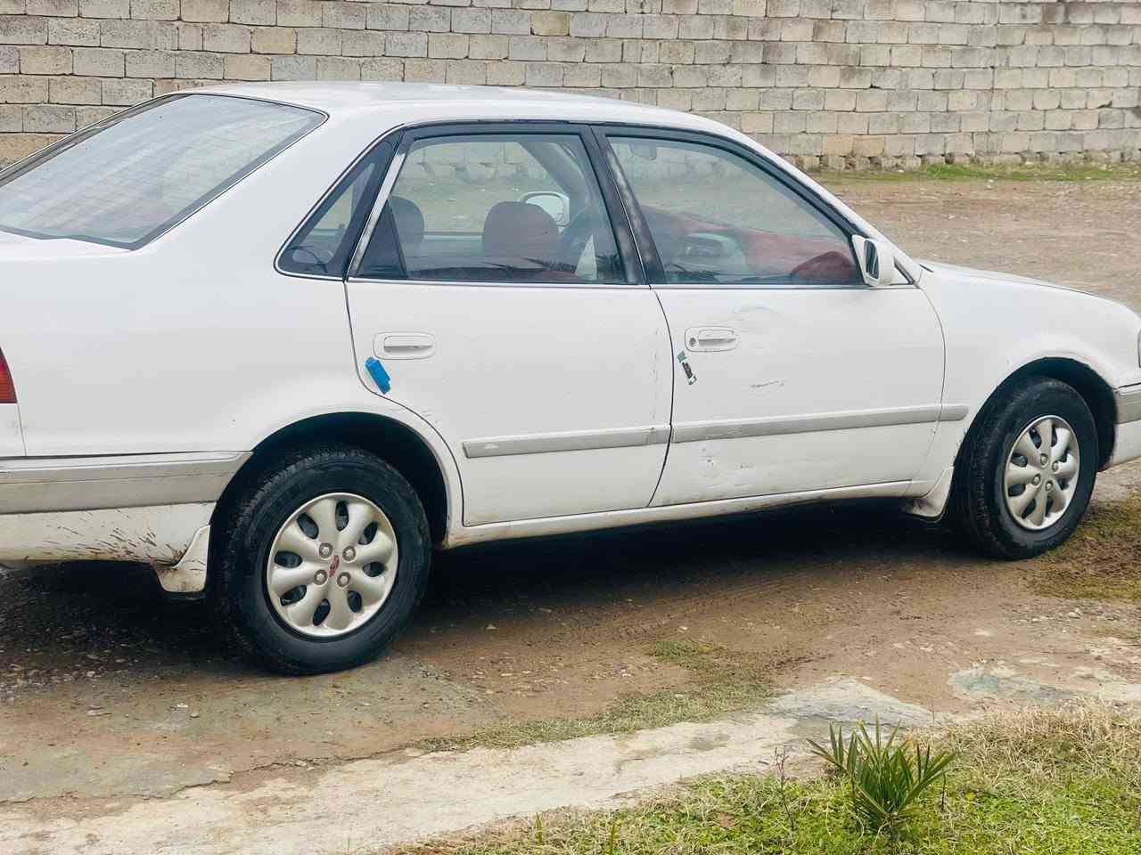 كورلا موديل 1996.شرط محرك كير تدفئه تبريد
سنويه لل 2028 شرط التحويل
السعر 54 وبيها مجال
هاتف ***********
