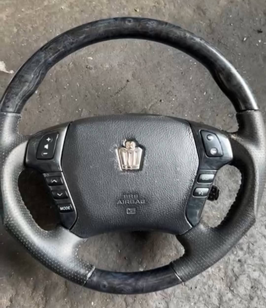 سلاوی خۆا لە هەموو لایک
سکرابی شاهینە
(بەگلایت تۆمس+عەتەرTRD+سوکان عەزەلات)
***********
