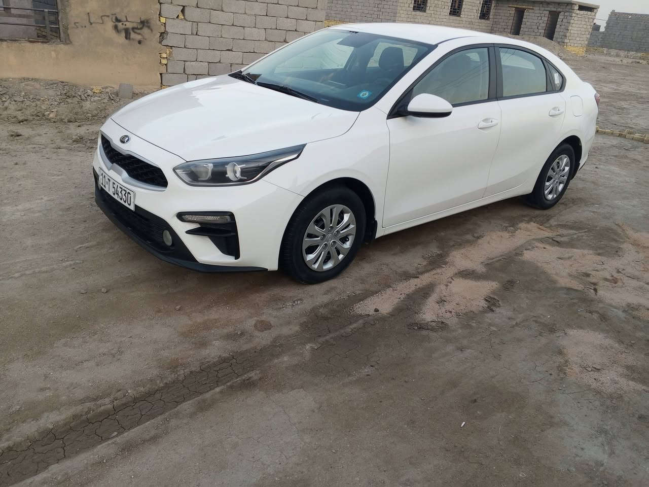 الى عشاق الجديد سيراتو خليجي موديل 2020 حره تحويل رقم بغداد دولي سياره جديده على وضع الشركة مكفولة كفاله عامه سعره 158 وبيه مجال الجناي ويدور جديد يتصل علما أن اليجي من غير محافظة ويطلع خلاف كلامي شي اتحمل كافة مصاريفه *********** /////***********
