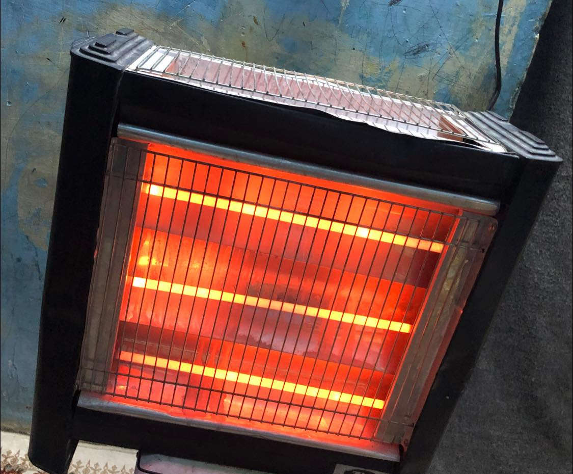 صوبه كهربائيه بعده جديده حجم كبير
السعر 25 وبيها مجال 

***********
