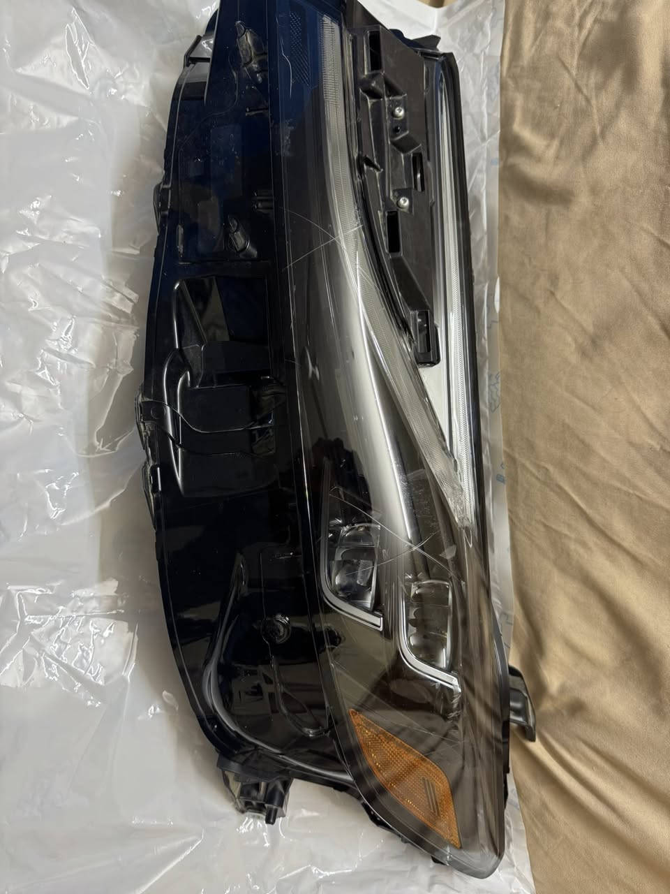 لايتات كامري وارد امريكي اصلي للبيع دبل عدسة و تك عدسة شراي راسلني وتدلل


**إذا كنت صاحب هذا الإعلان وتريد حذفه لأي سبب، رجاءا أرسل رسالة إلى الدعم الفني**