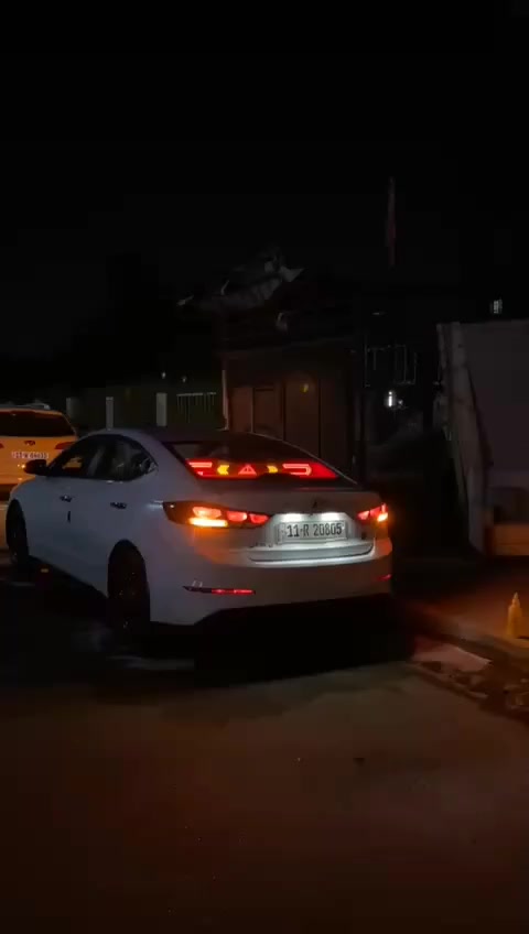 السلام عليكم سطاب ستوب اصلي مال علي حداد بعده جديد مغلفه مضلل مكاني بغداد الشعب السعر 130 وبي مجال بسيط رقمي ***********
