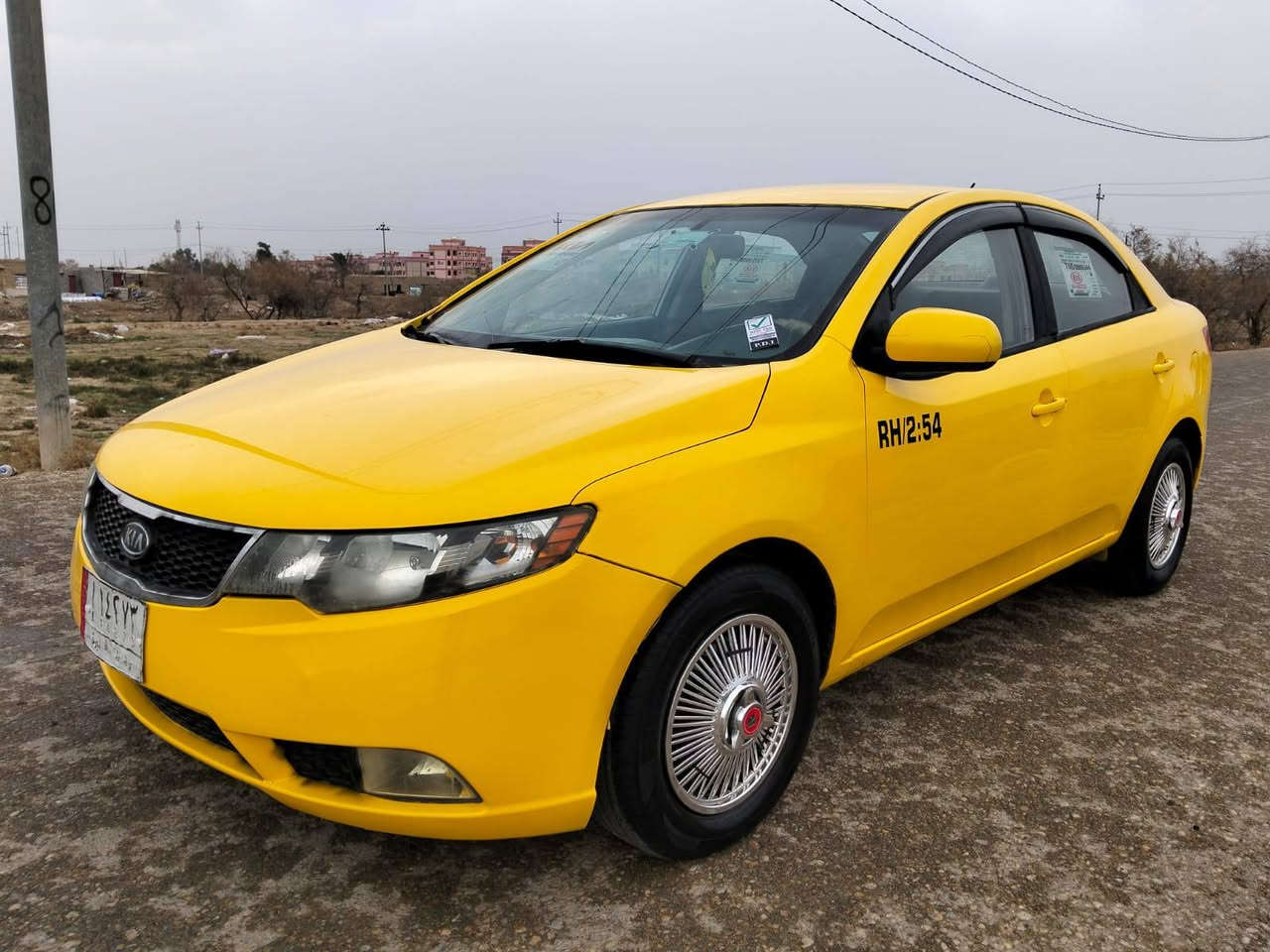 كيا سيراتو موديل 2012 رقم واسط  تحويل مباشر سنوية للـ28 مصفرة هيئة وغرامات محرك 1600 محرك وكير خيرمنالله تبريد شغال تخم تاير جديد حدادية امامي وخلفي جديد صبغه جديده شاشه جديده سيارة جاهزه للعمل بس بيع اتصل السعر 76  للأستفسار اكثر (***********) عنواني واسط
