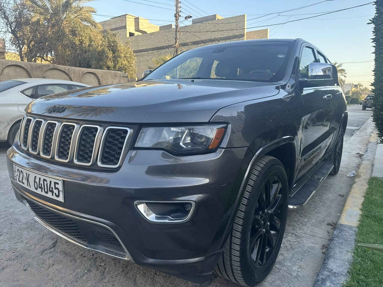 جيب بلاك توب
جيب لاريدو
مواصفات بلاك توب
موديل ٢١ امريكي /كندي الاصل 
ماشيه ٥٣ الف كيلو
رقم اربيل باسمي 
هزه جديده شهر ٥ ب٢٠٢٥
تشغيل عن بعد
جنطه كهرباء
كشن السائق كهرباء
لون السيارة حمامي رصاصي طوخ 
تخم تاير جيدجدا بلادي / سبير منازل 
توقف ذاتي
اطفاء ذاتي
رادار جانبي
ضرر السياره بنيد  / موجود صور السونار
فتحة البنزين تم تحويرها  تحت الكشن الخلفي لسهولة تبديل الفيت بم 
تحوي   دوسات جانبية خارجية / نيكل ستيل 
داخل السيارة اسود مواصفات بلاك توب 
نظام قيادة ذاتي وسبورت وجبلي رباعي 
فتحة سلايد 
تبريد قطعتين  امامي وخلفي فول 
وتدفئة 
محرك ٣٦٠٠ / ٦ سلندر 
الكرخ


**إذا كنت صاحب هذا الإعلان وتريد حذفه لأي سبب، رجاءا أرسل رسالة إلى الدعم الفني**