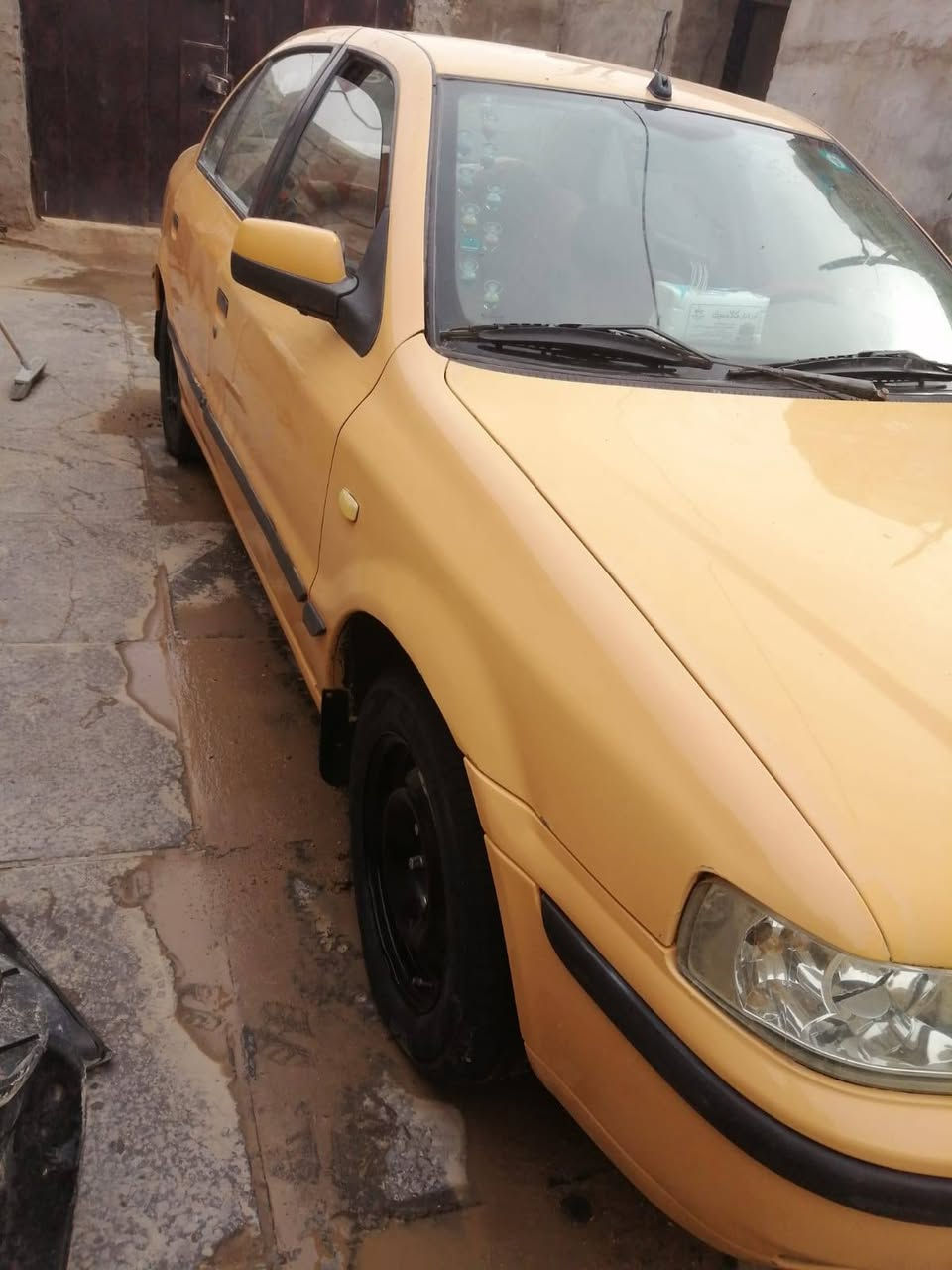 سلام عليكم من رخصت الدمن 
سمند موديل 10 رقم انكليزي تحويل ثاني يوم مكينه كير خير من لاتنقيص لاتبخير  السياره نضيفه حوله اوجاهزه مكاني الديوانية مركز  السعر 35 اوبيه مجال ***********
