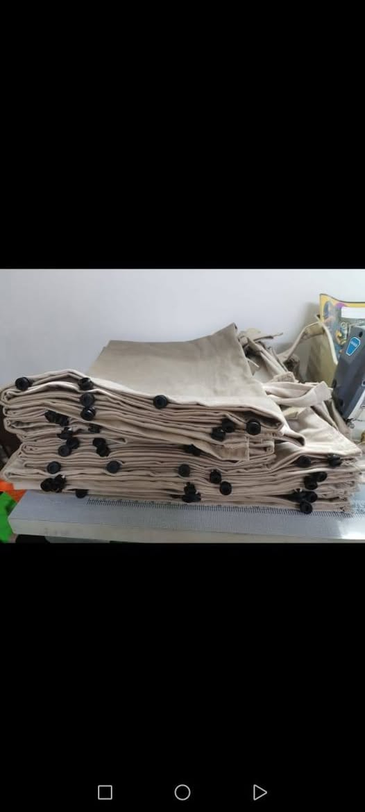 خياطة بردات كوستر
📍لدينا قماش من نوع الممتاز 
📍سيت كامل 11 قطعة يناسب جميع انواع الكوسترات  
📍جميع الالوان موجودة حسب الطلب 
📍السعر ((١٠٠ )) الف دينار عراقي 

🛑 ملاحظة لدينا توصيل جميع محافظات العراق والتوصيل غير مجاني 

#بردات #بردات كوستر #بردات نيسان #بردات_هونداي #بردات_روزة #بردات_تويوتا #انواع_البردات الاتصال ع هذه الرقم ***********
