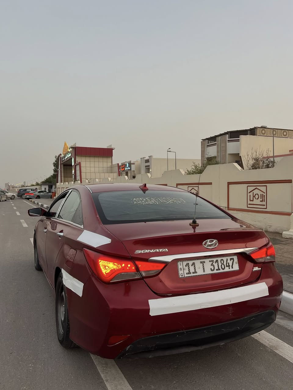 السلام عليكم 
سوناتا مديل 2014
وراد أمريكي 
ضربتها مدكر الخلفي 
مواصفات:
🛑فتحه سقف 
🛑بصمه
🛑تدفئه وتبريد كشنات 
🛑كامره 
🛑مثبت سرعه وتحديد مسار 

البدي بي ملاحظات 
مرشوشه جلاتين بأمريكا 
محرك gdi وكير وتبريد كله تمام 
السياره جاهزه ماعدا الحداديه الاماميه تعبانه 

رقم وهزه 
بأسمي تحويل ثاني يوم 
السعر 99وبيها مجال بسيط 
 

اتصال :***********
وتساب:***********
