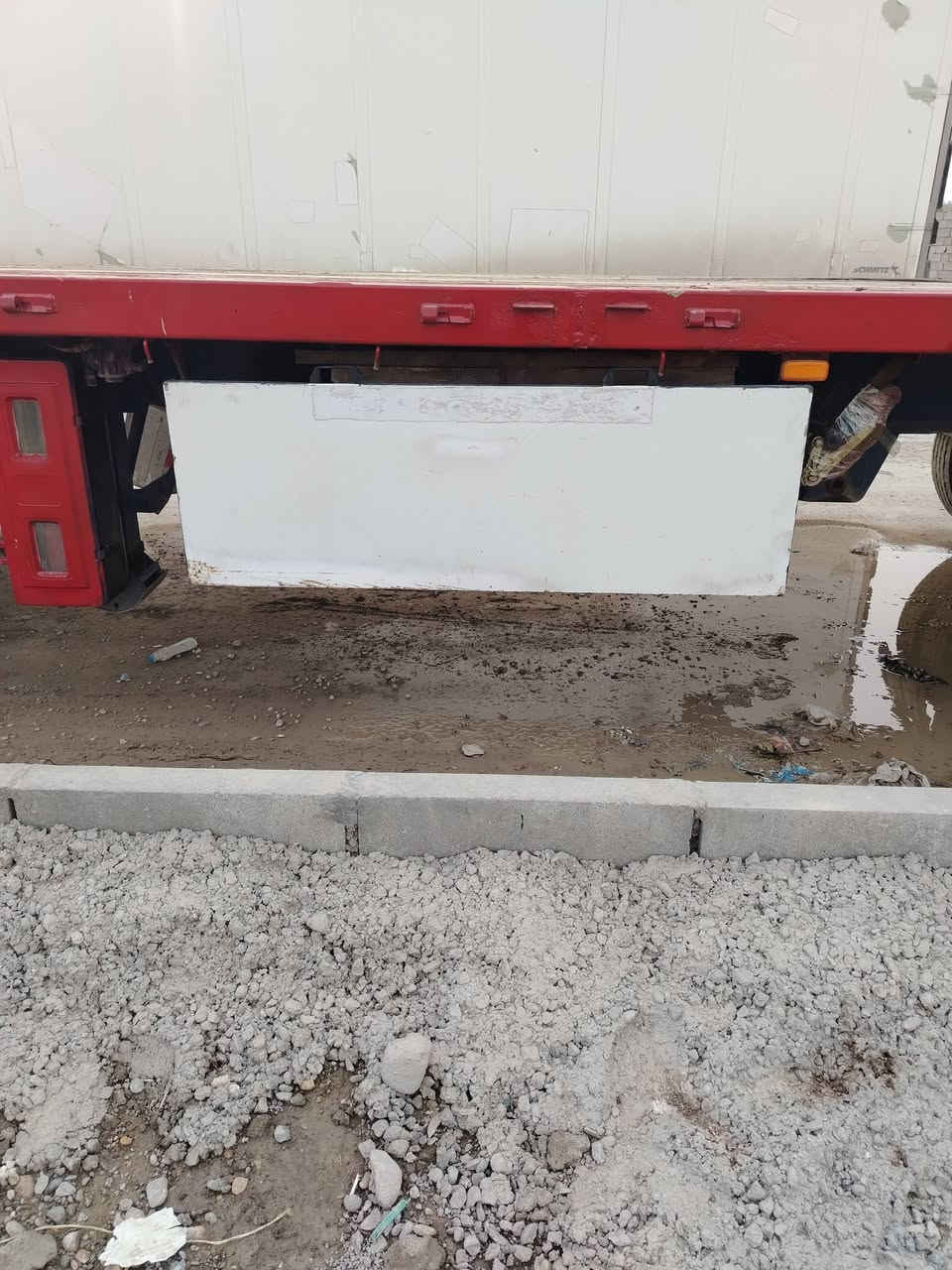 سلام عليكم عندي صندوك مال غراض صباين نضيف والله حيل نضيف سعر 350 أبيه مجال للشراي رجائن لحد يراسلني هاذه رقم ***********
