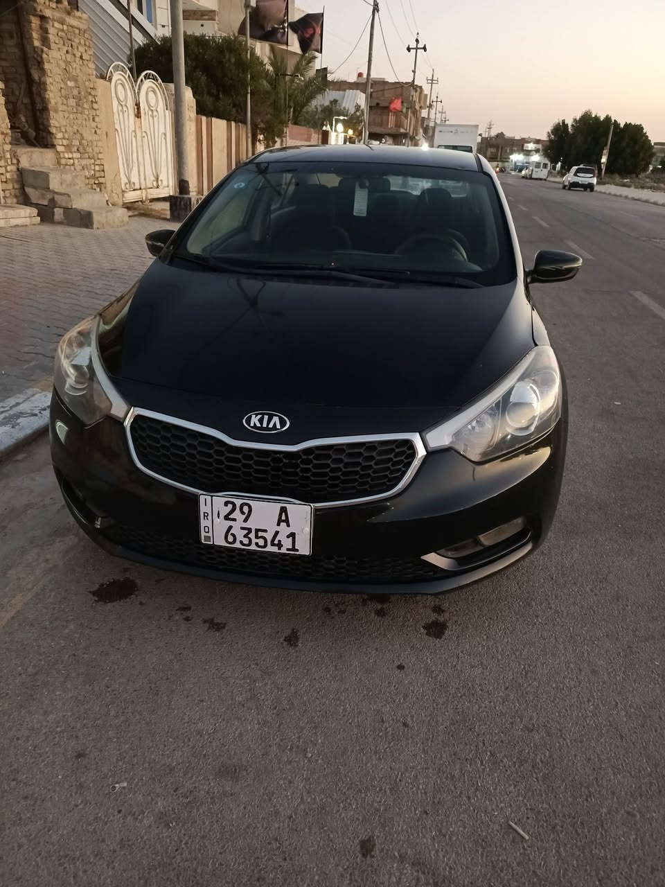 سلام عليكم كيا فورتي 16 وارد امريكا حادثه ب امريكه جاملغ خلفي ابيع صبغ احزام 
والي بالعراق كدامك موضح بالصور رقم واسط بسمي تحويل ثاني يوم 
السعر 95او بيها مجال 
***********
