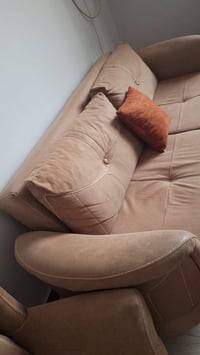 قنفات نضيفات استعمال قليل 6 قطع السعر مليون وبي مجال للاستفسار 0771268...