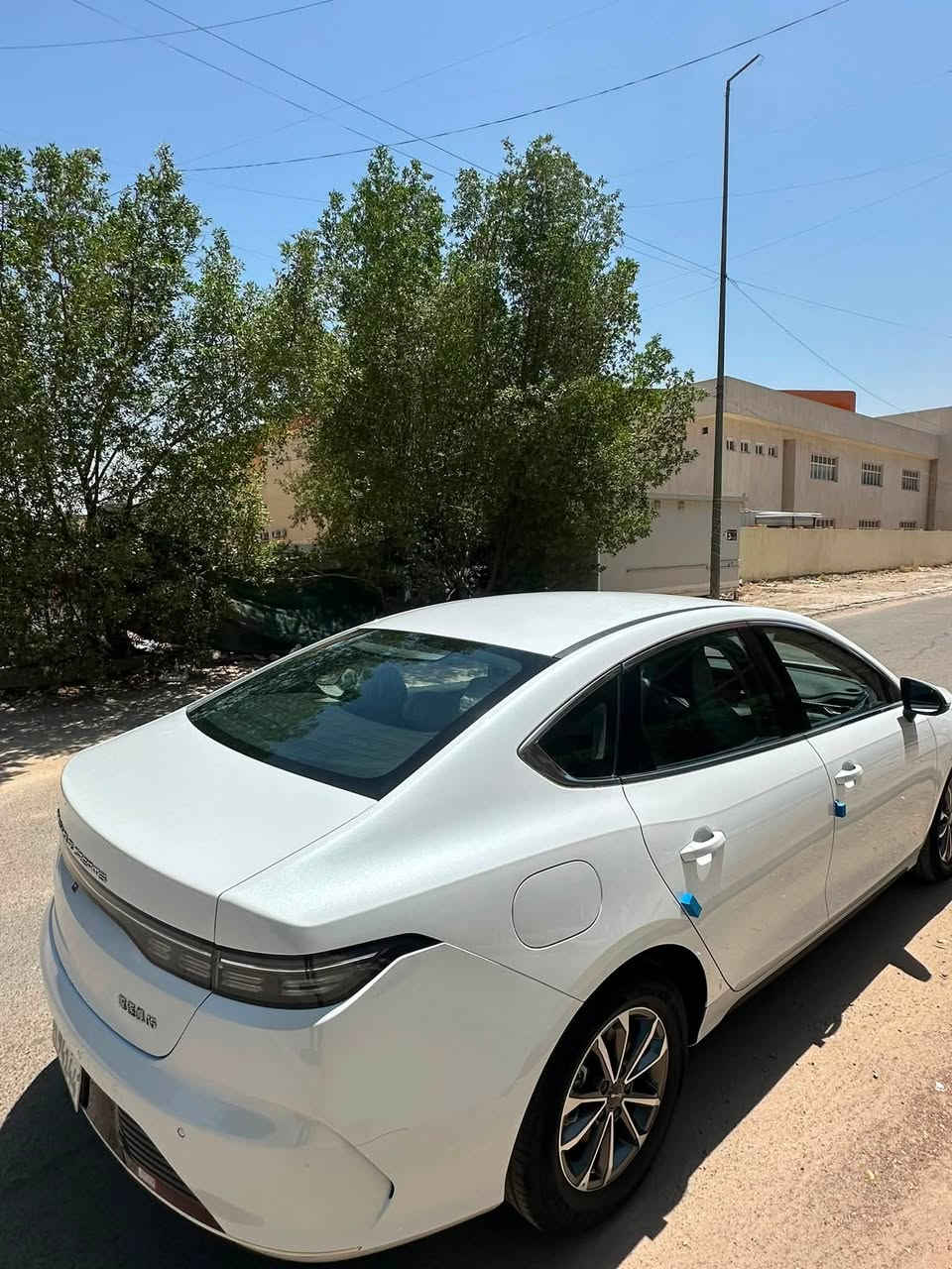 بي وأي دي دستروير موديل 25
سياره جديدة مكفوله كفاله عامه 

مكاني مدينه الصدر

ماشيه 30 

رقم ***********

السعر 18 و 800

