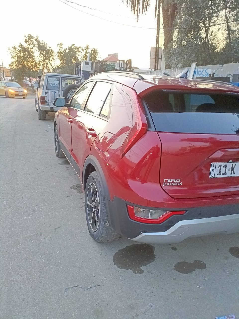 سلام عليكم 
كيا نيرو موديل 2023 احمر 
مواصفات فول عده فتحه
ماشيه 30 الف 
مصبوغ بنيد فقط رقم بغداد 
رقم الشاصي موجود يطلع صور حادث 
سعر 164 وبيها مجال 
للتواصل ***********
