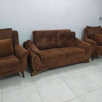 تخم تركي جديد  البيع 3 مقاعد سعر 300 وبي مجال او يتصل 07811834527