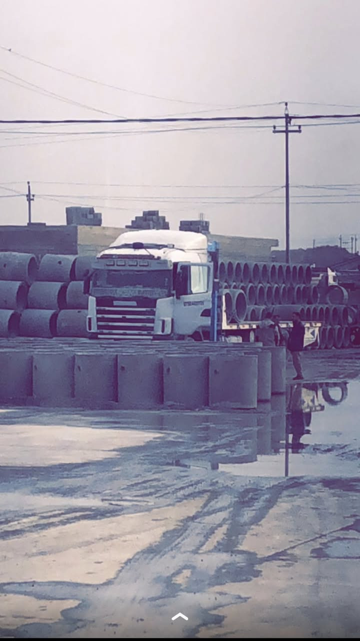 سكانيا موديل 2003 كرين 3 طن سلايتين رقم اربیل ***********محرك 6 سلندر
