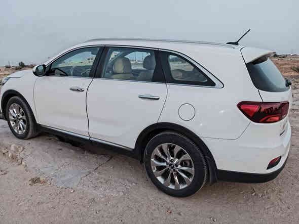 السلام عليكم سورنتو ١٨ خليجي محرك ٦ رقم بصره الجديد بسمي محرك كير كفاله السونار موجود بالصور السعر ٢٣٨ وبيه مجال الاستفسار اتصل ع رقم *********** مكان سياره الزبير
