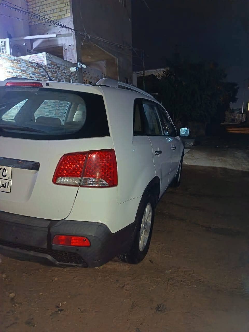 سلام عليكم سورنتو للبيع مديل2011خليجي سياره مكفوله عده شي قليل سياره  تبريد 3 قطع 7 راكب مكينة 2400سياره جديده  مكان سياره النجف رقم موبايل (***********)
