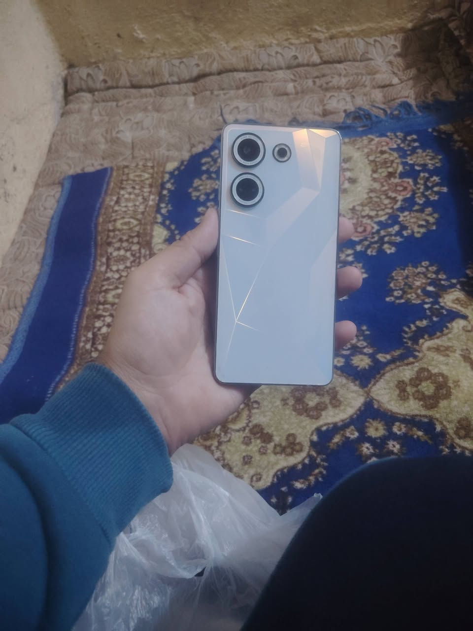 يتوفر اجهزه موبايل للبيع
1. تكنو كومان 20برو
ذاكره 256
رام 8+5
 شاحنه بلاديه
130وبي مجال
2.  p30 لايت
ذاكره 128
رام 6
100وبي مجال
محلقاته كامله


**إذا كنت صاحب هذا الإعلان وتريد حذفه لأي سبب، رجاءا أرسل رسالة إلى الدعم الفني**