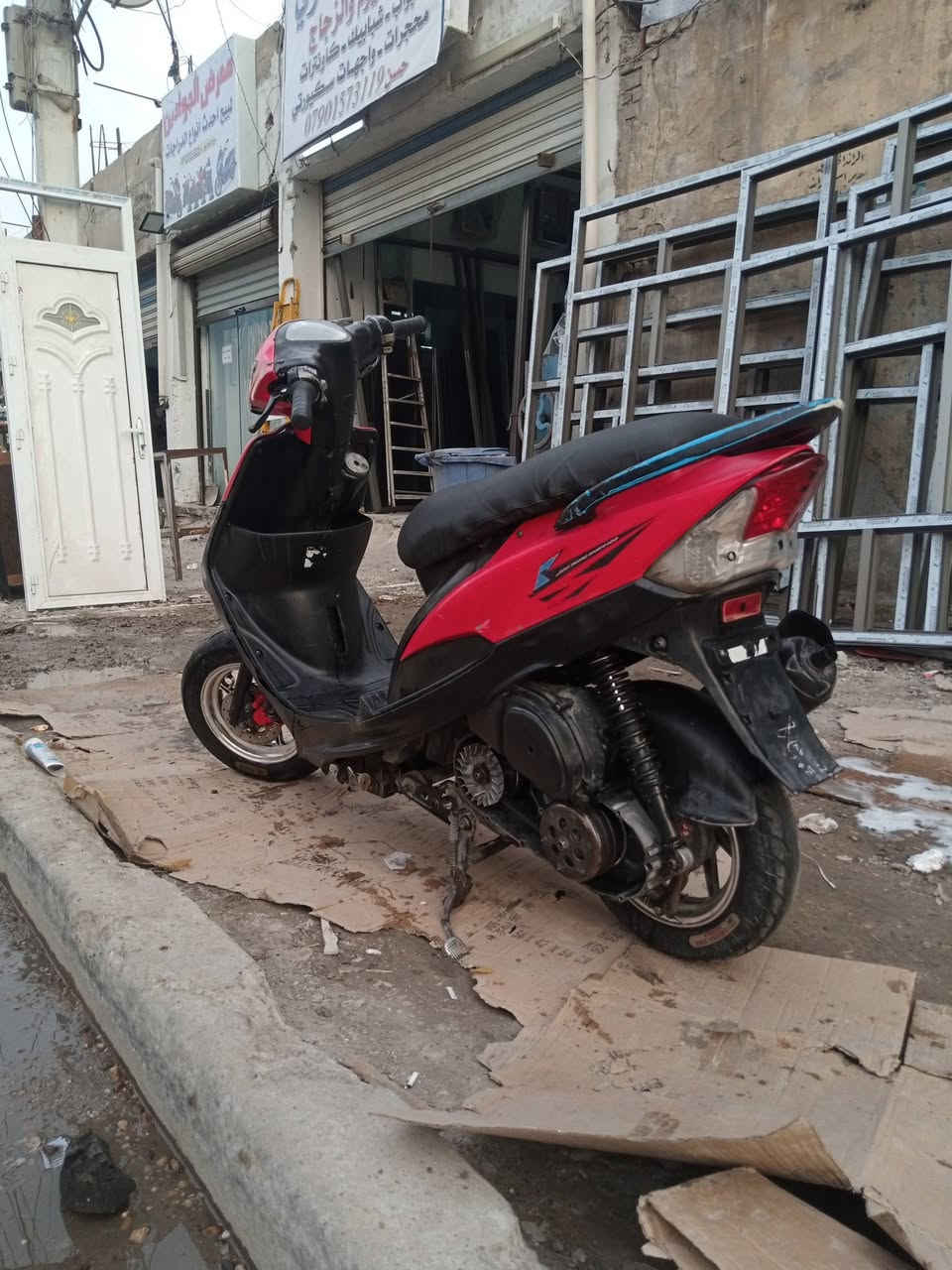 سلام عليكم اعادة النشر بسبب الوعود الكاذبه 
دراجه ماكس عدله 120 للبيع
دراجه نضيفه نواقصه خفيفه كلش دراجه مكينته 55 ((بلاديي)) شلعه ومعدل فول وبيه قطره دهن رياضي وقبق اكسل رياضي ويل كب رياضي ((اصليي))  
السعر 650 وبيه مجال للطيبين للستفسار 
*********** بي واتساب
