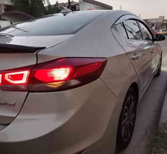 اااااالسلام عليكم النترا 2017 أمريكي نضيفه وجاااهزه من كلشي والصور موجوده واضحه 

حادث بسيط بدون دواخل نهائيآ مواصفات
 ليميتد يعني فووول عدا سلايت كير ايتي

 مكينه 2000دوش ساكن بغداد السعر 126

 ملاحضه (شواصي لغود كفاله ايرباكات كفاله )

بدون دواخل نهائيآ وبدون تبديل بجم.كبس 
الاتصال ***********
