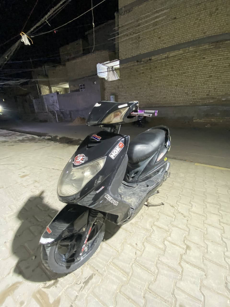 سلام عليكم سكنس فحل
سكنس فحل كابريتر دراجه كامله نكره سلف بكل وقت

كلها شغاله  

يدات koso

بيها قباقه نيكل 
سعر (600بيها مجال)
شراي ***********
