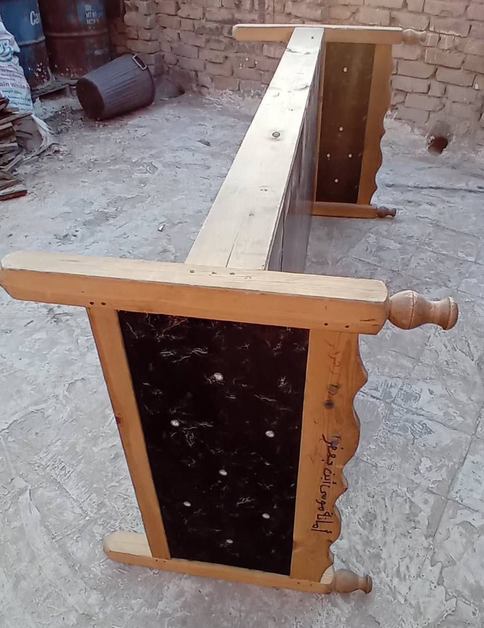 السلام عليكم جربايه خشب للبيع سعر خمسه وعشرين 25
بغداد مدينة الصدر قطاع 23 اتصل واتساب ***********
