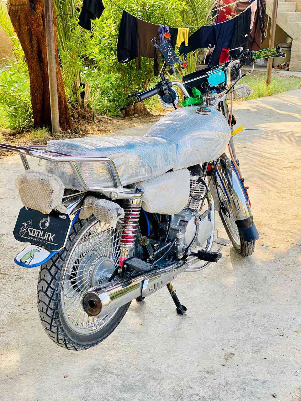 السلام عليكم تايكر 2025 اوراق كامله 5 كير مكفوله من التاير للتاير كير مكينه كارتون اشاير لدات شاشا  صارلهاا شهر من طالعه من الوكيل السعر 775 وبيهاا مجال ***********
