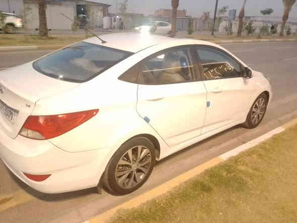 السلام عليكم  

اللبيع أكسنت خليجي فول 

الموديل 2014

تحكم ستيرن

ويل گب گروم

أشاير بالمري 

تبريد ثلج

تايرات جديدة

سياره جاهزه وأستعمال شخصي

بأسمي  رقم بغداد الجديد 

السعر 105وبيها مجال

مكان السياره بغداد يم تمثال عباس فرناس

رقم الهاتف / *********** بغداد
