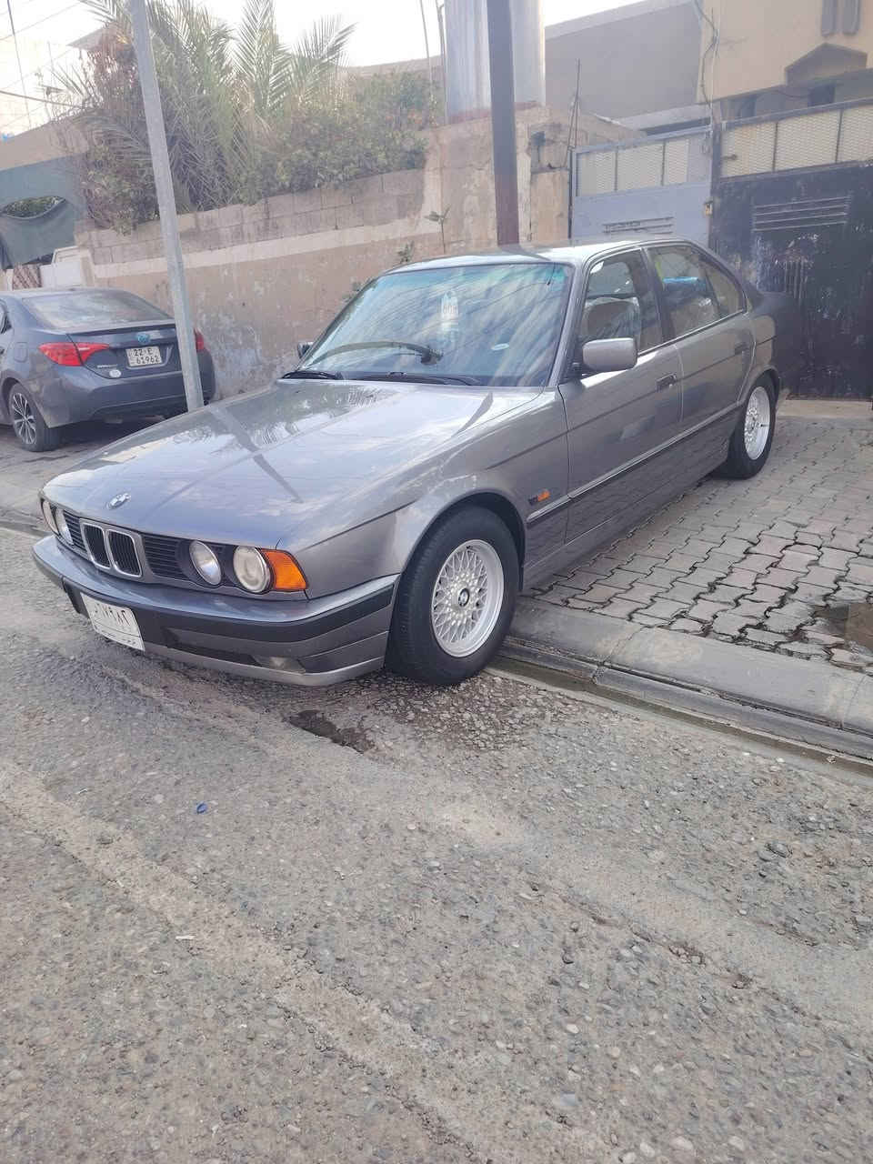 سلام عليكم
بي ام 525 للبيع موديل 1993
اصل 25 بليته وسنوية
وارد يابان
كير اوتماتيك 3وضعيات قيادة شغال
محرك وكير شرط
مكينة كبس فانوس
كشنات جلد
دبل ايرباك
اربع جامات كهرباء
صبغ عام جماليه بدون ضربه بس شبر فوگ الهلال خلف السايق
تبريد ثلج
غرفة جديدة
سيارة جاهزة ومابيهه مصرف
رقم كركوك مشروع وطني
بطاقة بانزين
مكان السياره كركوك
الشراي يتصل ***********
