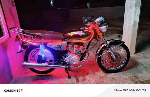 السلام عليكم  للبيع ماطور سولنك موديل 2024 محرك كبس ما مفتوح كهربايات كله شقاله  ماطور فول رزانه سرعه  السعر 600 او بي مجال للطيبين  رجان المو شراي لا يعلق  او هاذه رقمي ***********
