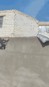 بيت وشقه ١٤٠متر
سديناويه مقابل طابو البيت يحتوي علئ دوانيه وصاله ومطبخ وصحيات وساحه

والفوك نفس البنا بسعر مناسب75 علمأ البيت ركن ع3شوارع كافة الخدمات الشقه بعدهه ممسكونه جديده

***********
