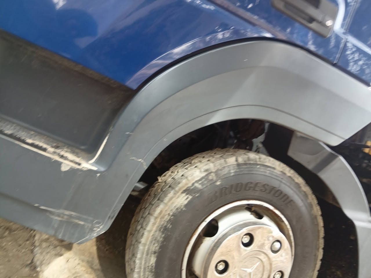 ***********للبيع اتيكو كرين سطحه  2015اوتماتيك فول موصفات جاهزه من كلشي رقم سليمانيه باسمي كرين3طن ٤ سلايتات مكاني بابل لاستفسار ***********
