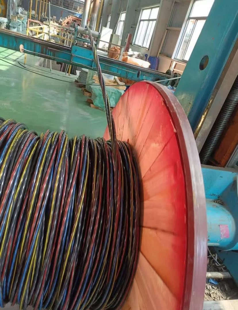 السلام عليكم 

🔻ظفيرة تركي كافة القياسات 

🔴 ١*١٦ فافون هيز تركي 

🔴 ١*٢٥ فافون هيز تركي

🔴 ١*٣٥ فافون هيز تركي

🔴 ٢*١٦ ملم

🔴 ٢*٢٥ ملم

🔴 ٤*١٦ ملم

🔴 ٤*٢٥ ملم

🔴 ٤*٣٥ ملم

🔴 ٤*٥٠ ملم 

🔴 ٤*٧٠ ملم

🔴 ٤*١٢٠ ملم

🔻كيبلات نحاس 

🔴 ٤*١٠ كيبل نحاس اردني

🔴 ٤*١٦ كيبل نحاس اردني

🔴 ٤*١٠ كيبل نحاس سعودي

🔴 ٤*١٦ كيبل نحاس سعودي

🔴 ٤*٢٥ كيبل نحاس سعودي

🔴 ٤*٢٥ كيبل نحاس اردني 

🔻كافة القياسات تركي فافون🔻 

🔻 كافة القياسات كيبل نحاس 🔻

📍عنوانه / الشورجة عكد النصارى خلف دائرة الكهرباء 

🚚 يوجد توصيل إلى بغداد وكافة المحافظات 

للاستفسار على الأسعار مراسله واتساب او اتصال على الرقم *********** 📞
