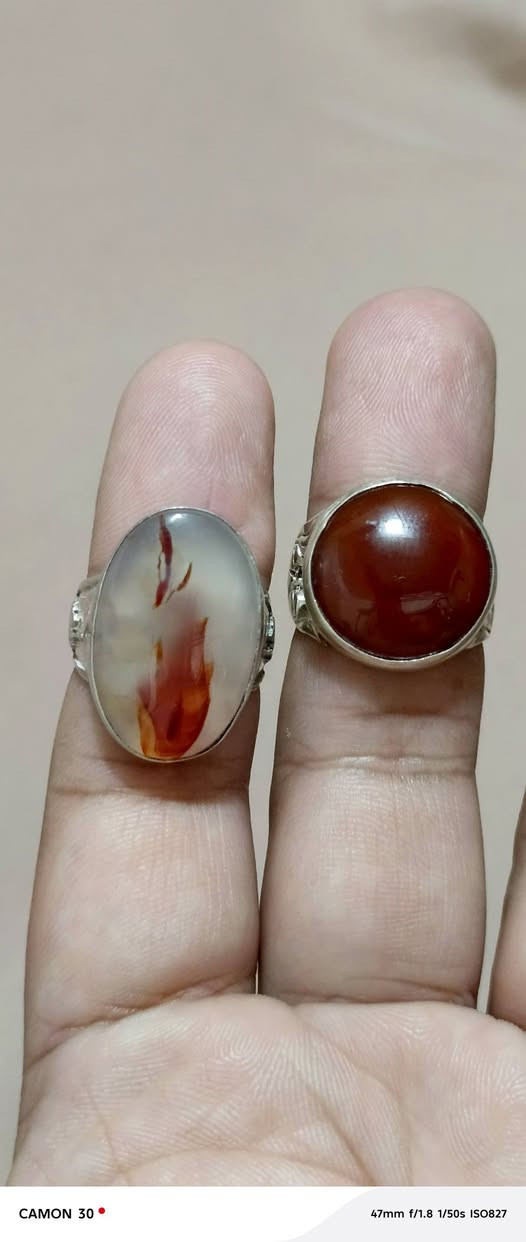 السلام عليكم خاتمين عقيق للبيع سعر الخاتم ٥٠ وإذا ثنينهن شلع ٩٠ بصره ***********
