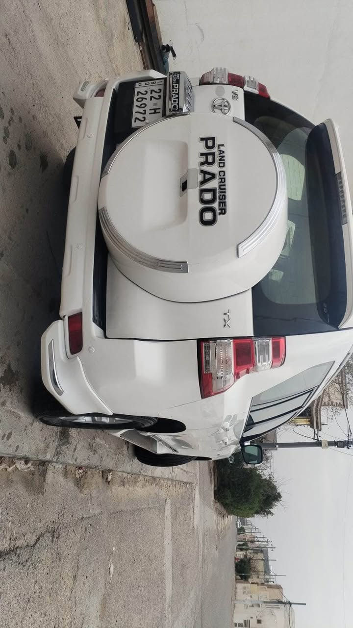 پرادۆ مۆدێل ٢٠١٠ 
٦ پستۆن 
چاملخی پێشەوەی سایەق بۆیاخە بستەک بۆنیتی تەعدیلە
گێر مەکینە بەشەرت  سەنەوی نوێیە تایەی تازەیە   سەلاجە دەبڵ تانچی ٤ جام ئەوتۆ   بەسمەیە
*********** 
*********** أربيل, العراق
